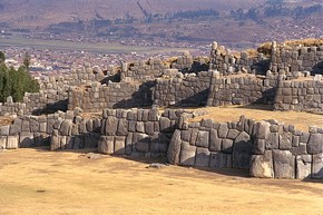 la forteresse de Sacsayhuaman prs de Cuzco